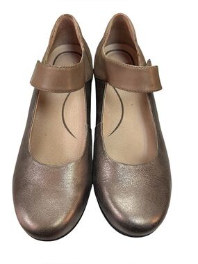 Dansko Audrey Mary Jane Shoes Size 9.5 (40) Pewter Metallic Comfort Wedge